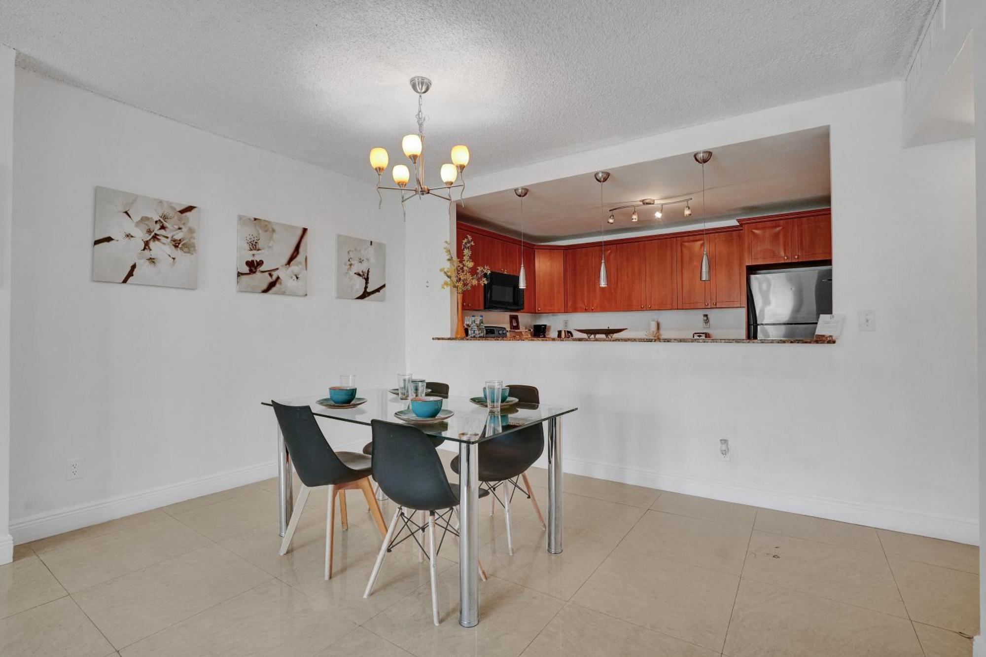 Ocean Reserve Luxury Condos Across From Sunny Isles Beach Miami Beach Buitenkant foto