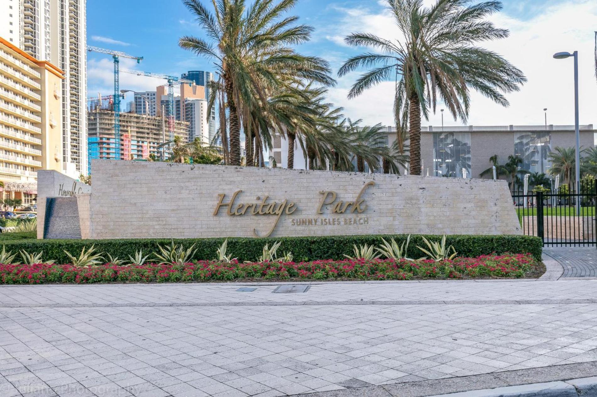 Ocean Reserve Luxury Condos Across From Sunny Isles Beach Miami Beach Buitenkant foto