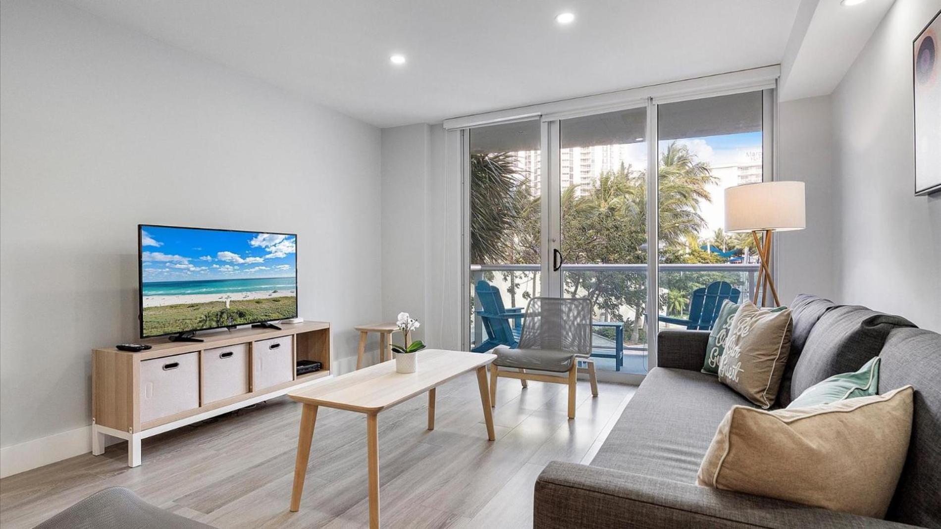 Ocean Reserve Luxury Condos Across From Sunny Isles Beach Miami Beach Buitenkant foto